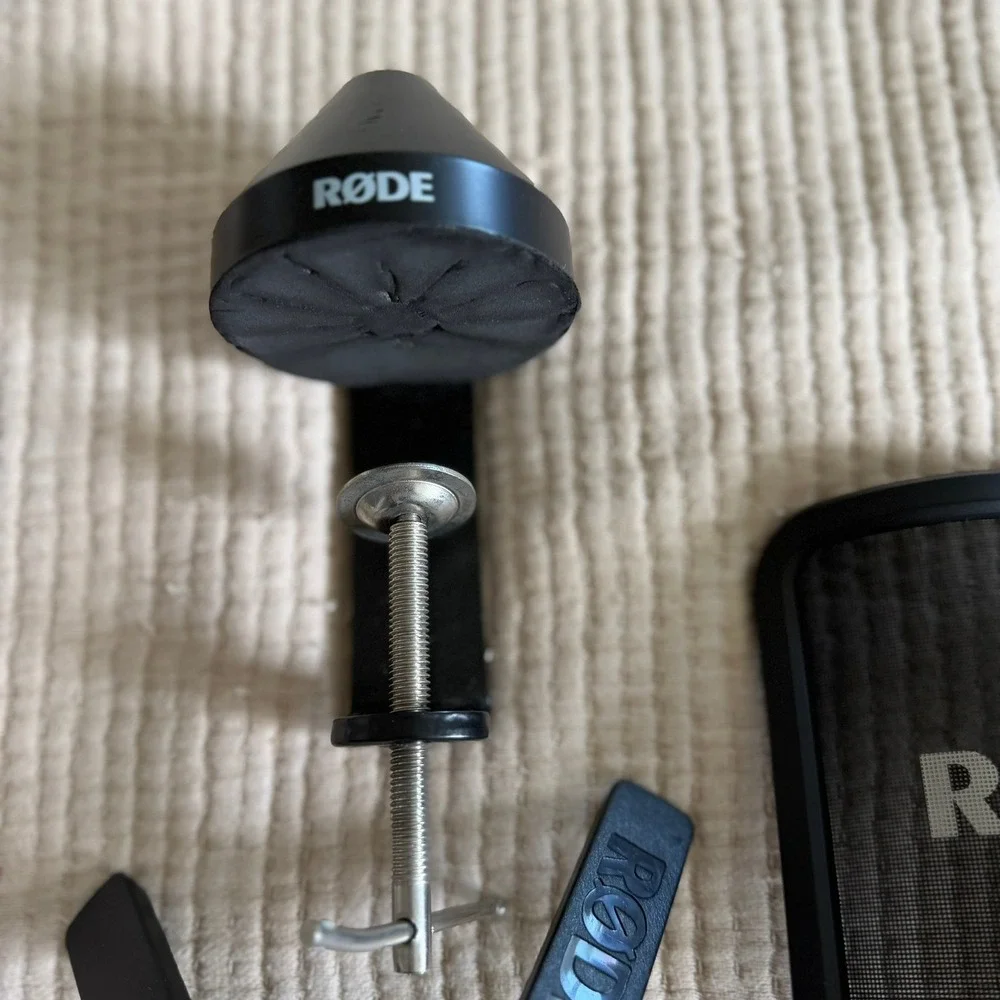 Rode NT-USB Condenser Microphone USB Podcast Studio Mic Pop Filter Stand Tested